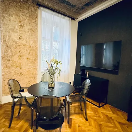 Iconic Mila Grohova, Centre Apartamento